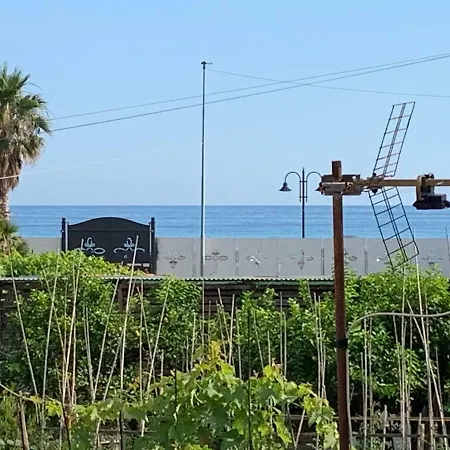 Casetta La Spiaggia Ventimiglia